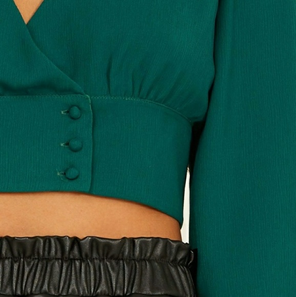 NWT Emerald Tundra Top - Picture 4 of 6